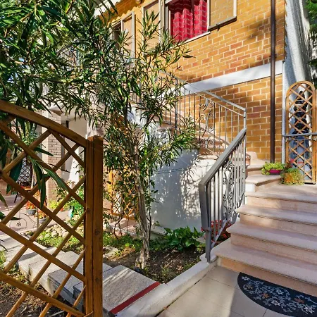 Appartamento Belvilla By Oyo Spacious Near *