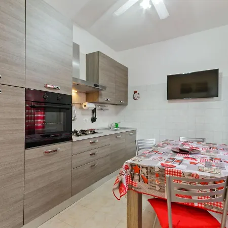 Apartment Belvilla By Oyo Spacious Near *